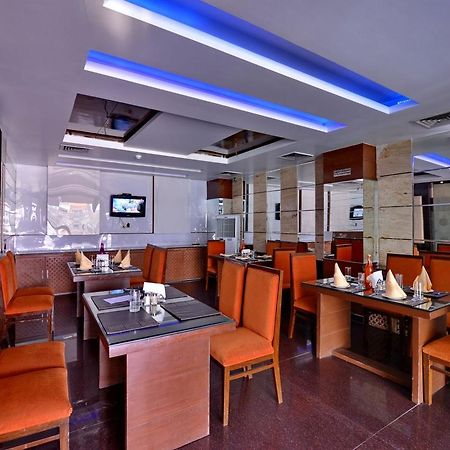 Hotel Palmdale Zirakpur Zewnętrze zdjęcie