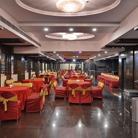 Hotel Palmdale Zirakpur Zewnętrze zdjęcie