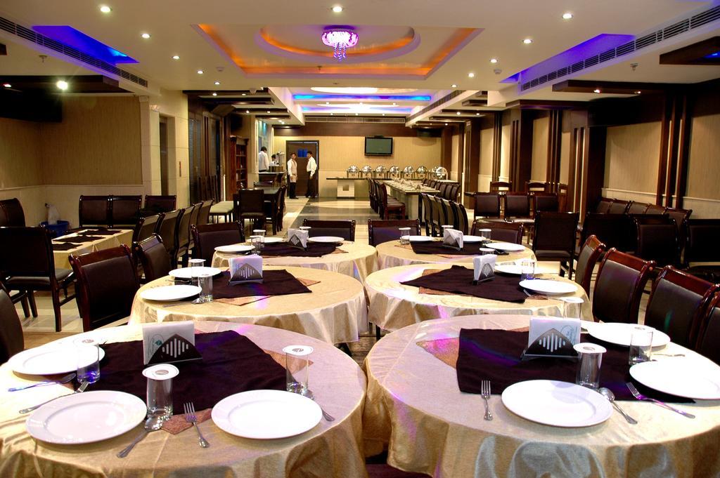 Hotel Palmdale Zirakpur Zewnętrze zdjęcie