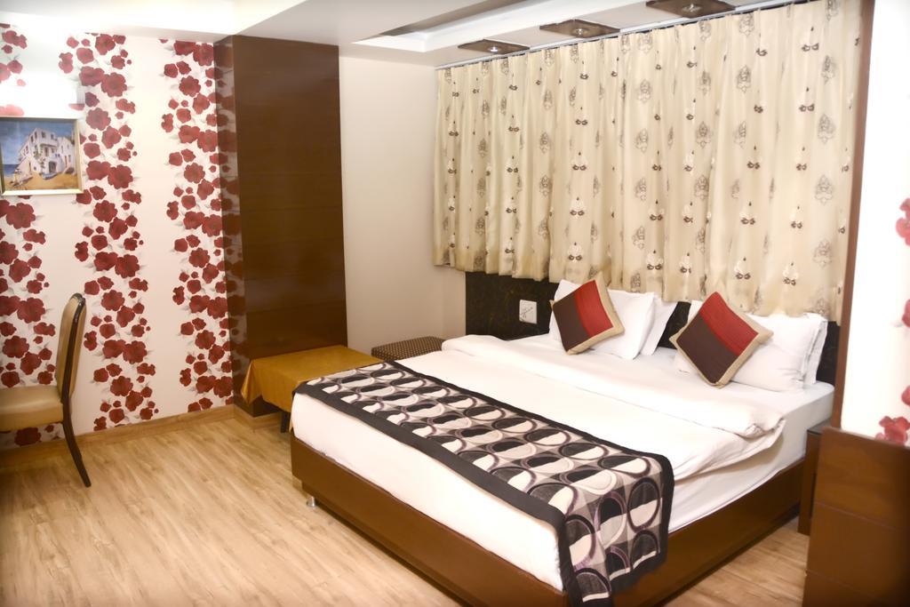 Hotel Palmdale Zirakpur Pokój zdjęcie