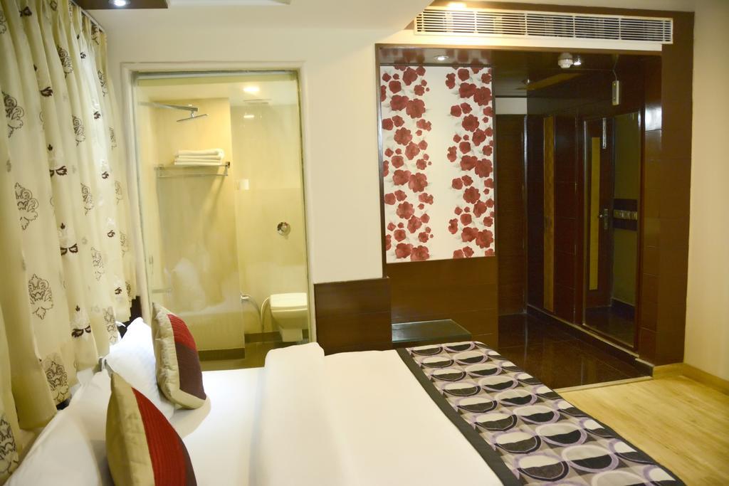 Hotel Palmdale Zirakpur Pokój zdjęcie