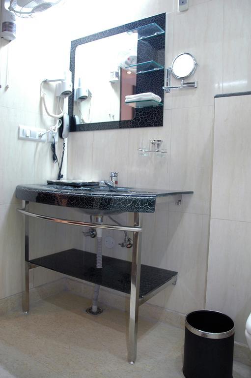 Hotel Palmdale Zirakpur Pokój zdjęcie