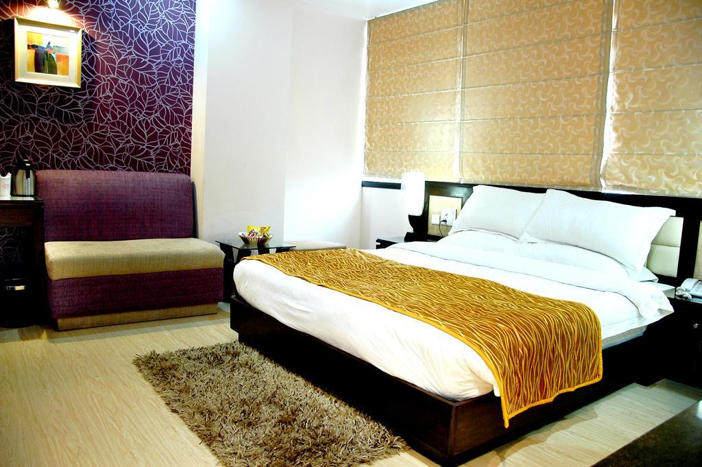 Hotel Palmdale Zirakpur Pokój zdjęcie